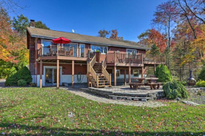 Waterfront Haven on Pines Lake Ski, Swim and Relax